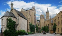 Explora el Majestuoso Fondo de Pantalla del Castillo de Hohenzollern