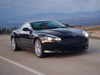 Fondo de Pantalla Aston Martin DB9: Eleva tu Pantalla con Lujo