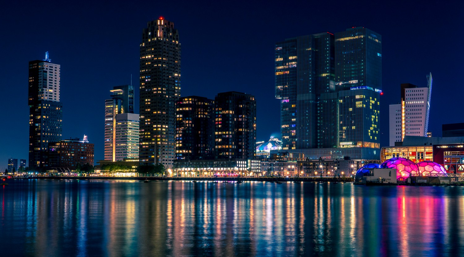 Explore the Breathtaking Nightscape of Rotterdam