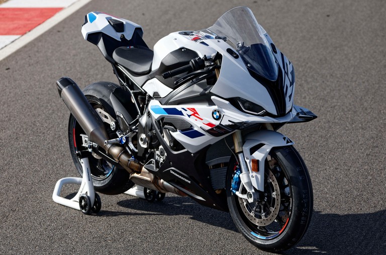 Download 4K Wallpaper of the BMW S 1000 RR Racing Bike