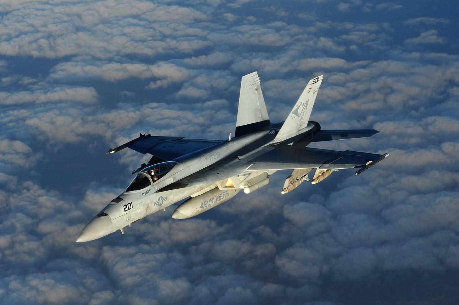 Download High-Quality Boeing F/A-18E Super Hornet Wallpaper