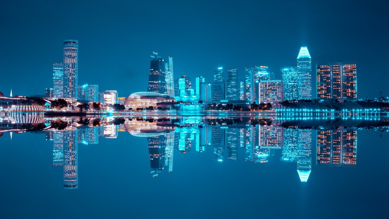 Explore the Beautiful Singapore Skyline at Blue Hour