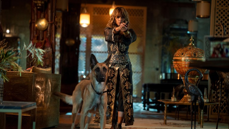 John Wick 3 Wallpaper: Halle Berry and Her Loyal Dog