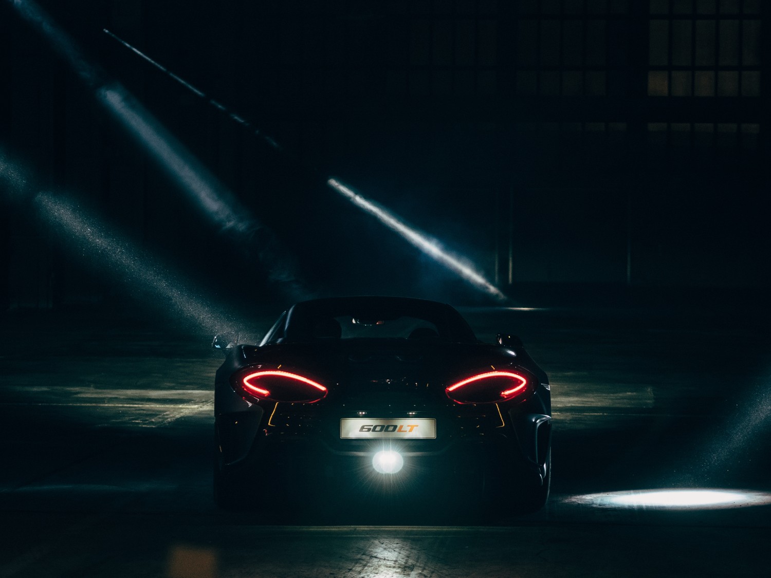 Download Our Stunning McLaren Supercar Wallpaper