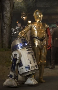 Explora Nuestro Fondo de Pantalla Exclusivo de Star Wars con R2-D2 y C-3PO