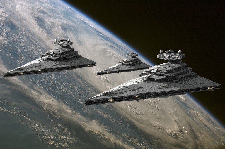 Download Stunning Star Wars Spacecraft Wallpaper