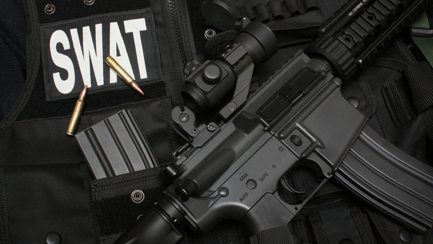 SWAT Wallpaper - Tactical Firearm Aesthetic