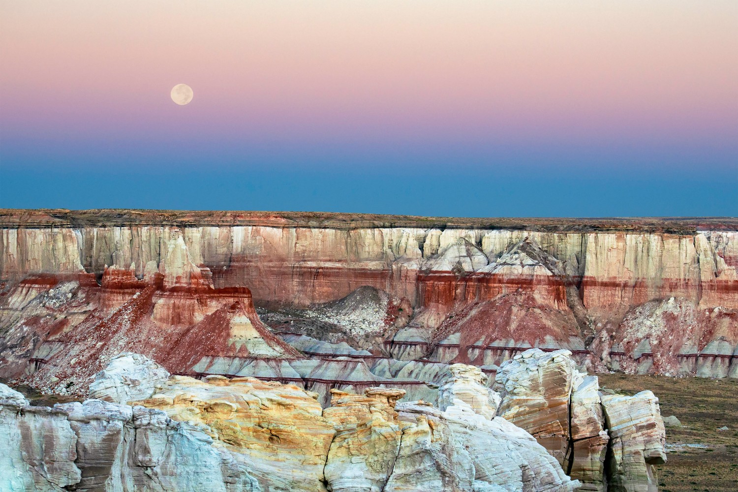 Breathtaking Sunset Over the Grand Canyon - 4K Wallpaper