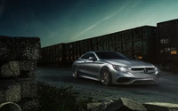 Descarga asombroso fondo de pantalla de Mercedes Benz S-Class