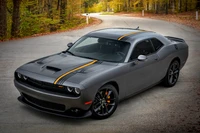 Téléchargez l'incroyable fond d'écran 2022 Dodge Challenger GT RWD en 4K