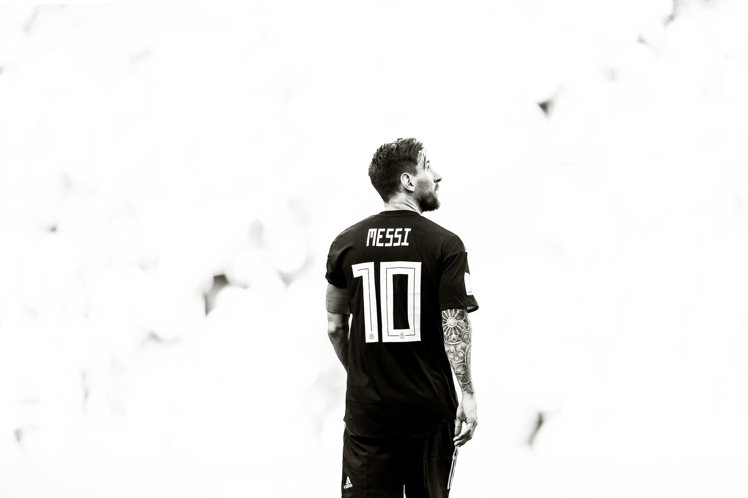 Stunning Black and White Wallpaper of Lionel Messi