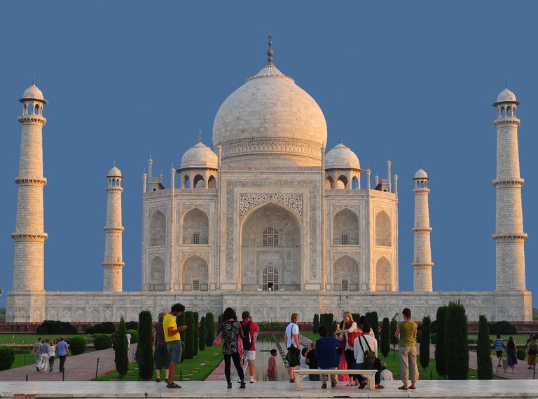 Download Breathtaking Taj Mahal Wallpaper