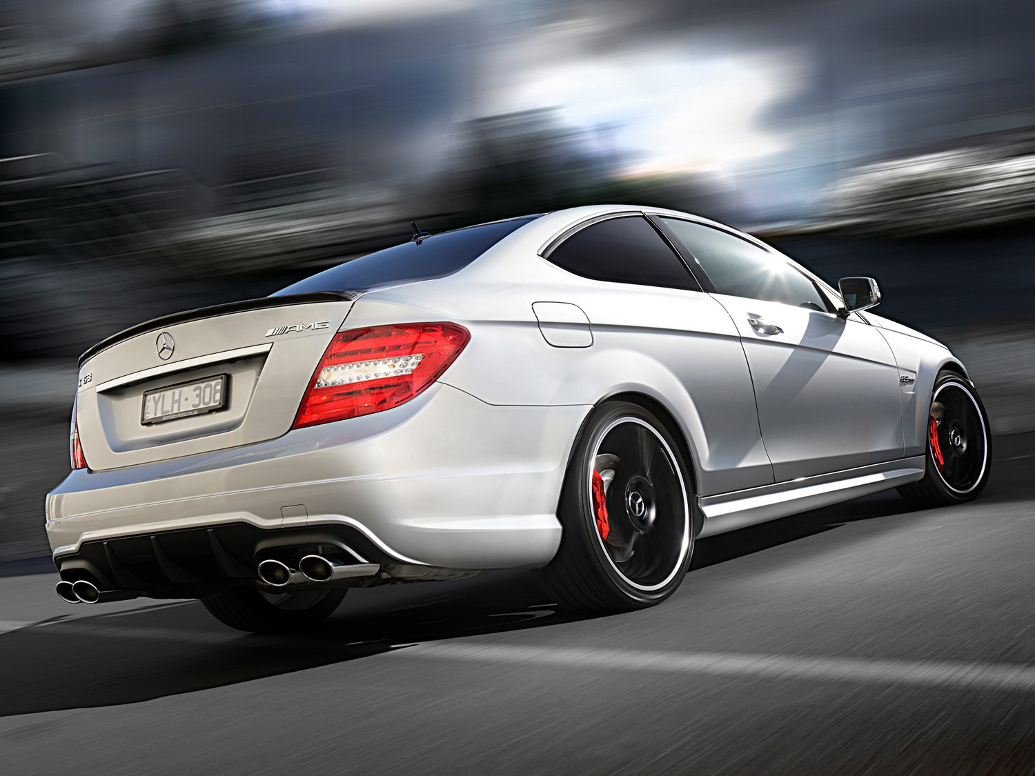 High-Quality Mercedes Benz E Class and AMG Wallpaper