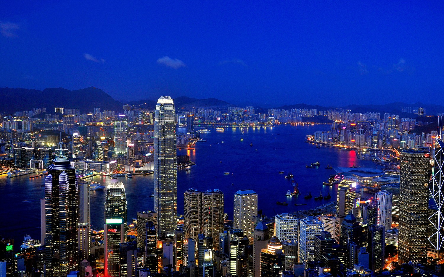 Victoria Peak: Breathtaking Night Skyline of Hong Kong