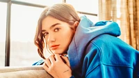 Descarga el Hermoso Fondo de Pantalla de Dua Lipa