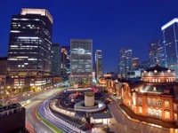 Vue Nocturne Éblouissante du Paysage Urbain de Tokyo