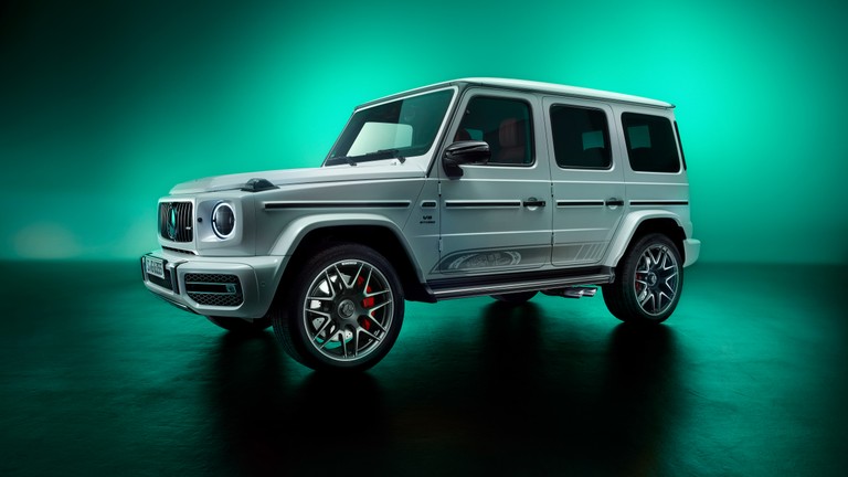 Download High-Quality Mercedes AMG G 63 Wallpaper