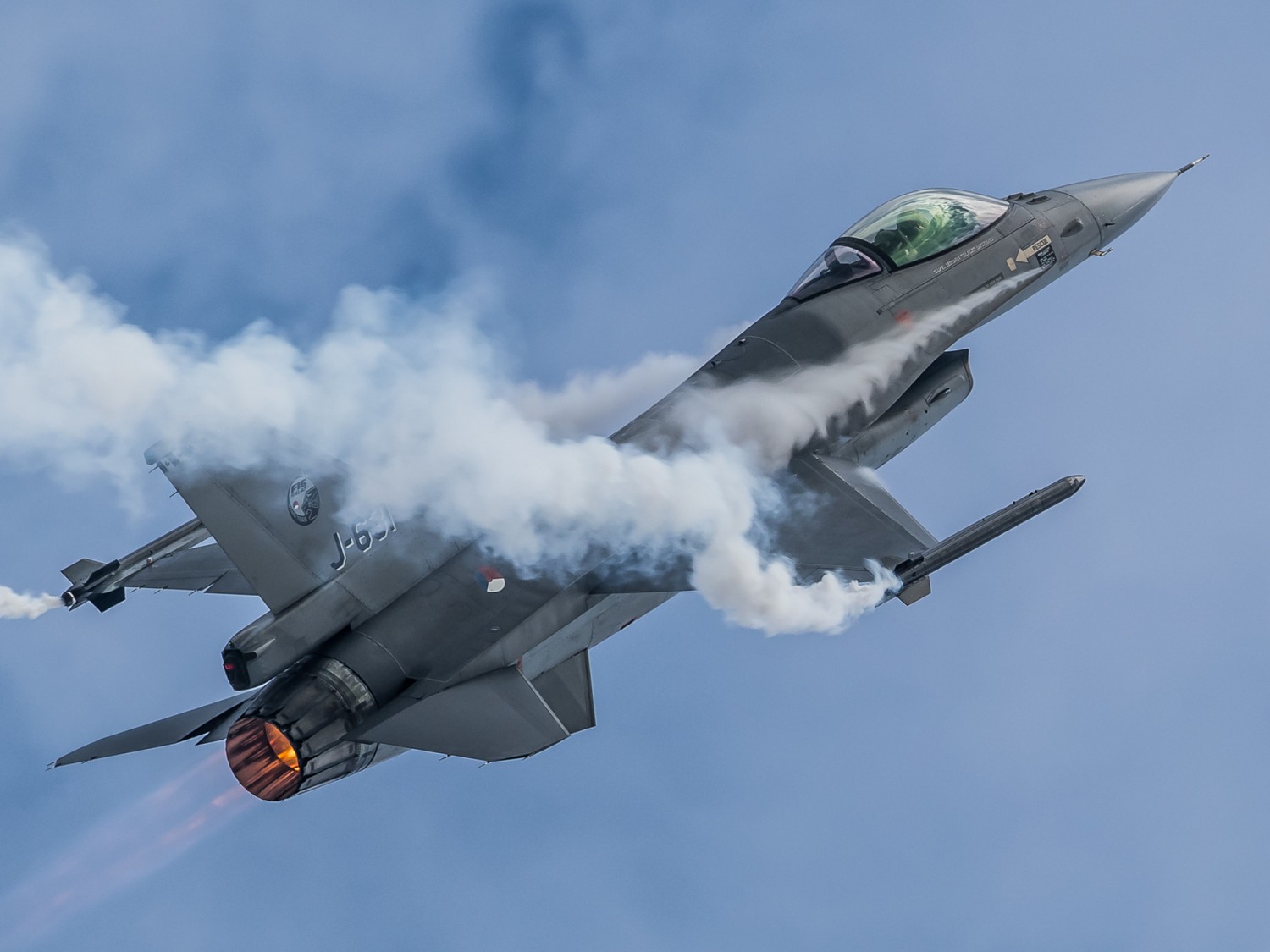 Téléchargez des Fonds d'Écran Spectaculaires d'Avions de Chasse