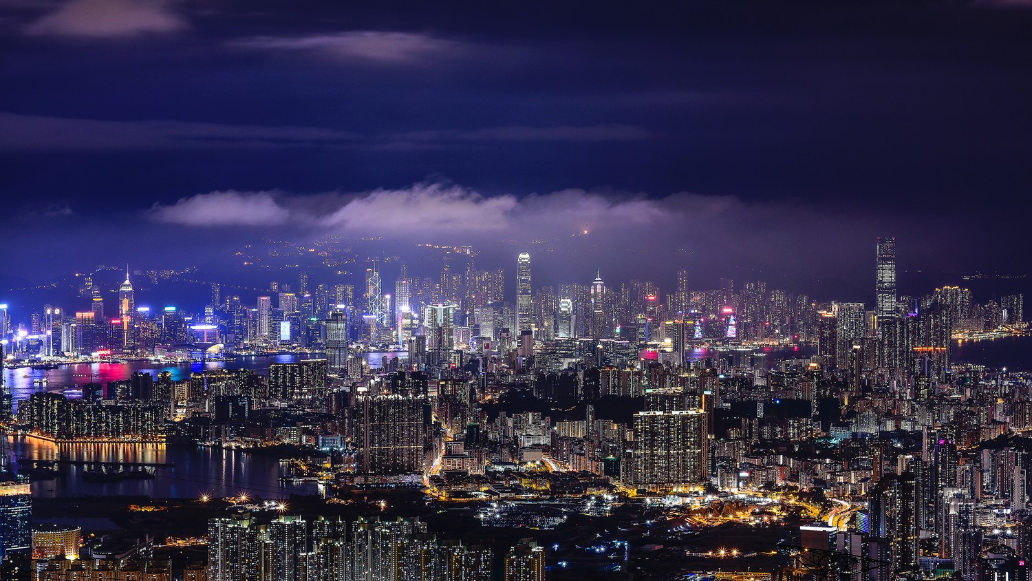 Téléchargez Éblouissant Fond d'Écran 4K de Skyline Nocturne de Hong Kong