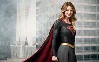 Téléchargez un Fond d'écran Supergirl Éblouissant Avec Melissa Benoist