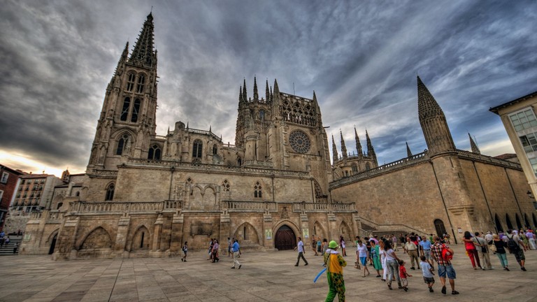 Explore the Majestic Gothic Cathedral in Madrid