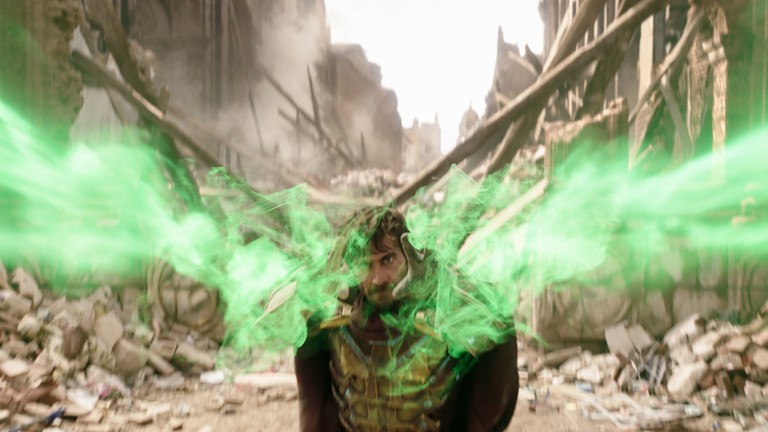 Download Stunning Mysterio Wallpaper from Spider-Man: Far From Home