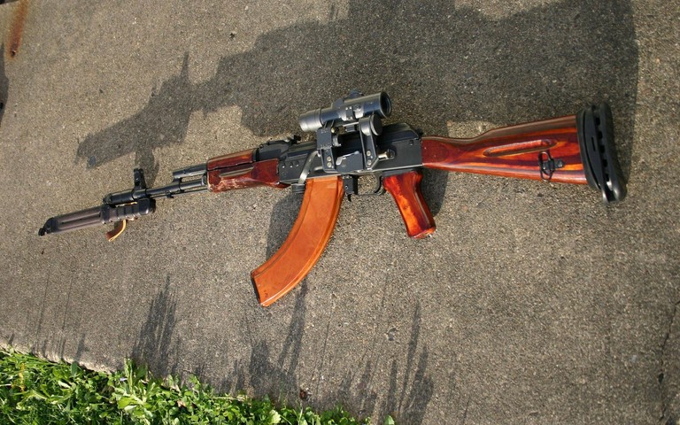 High-Quality AK-47 Wallpaper for Gun Enthusiasts