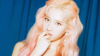 Télécharger le magnifique fond d'écran de Twice Sana