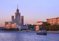 Découvrez le magnifique fond d'écran du ciel de Moscou