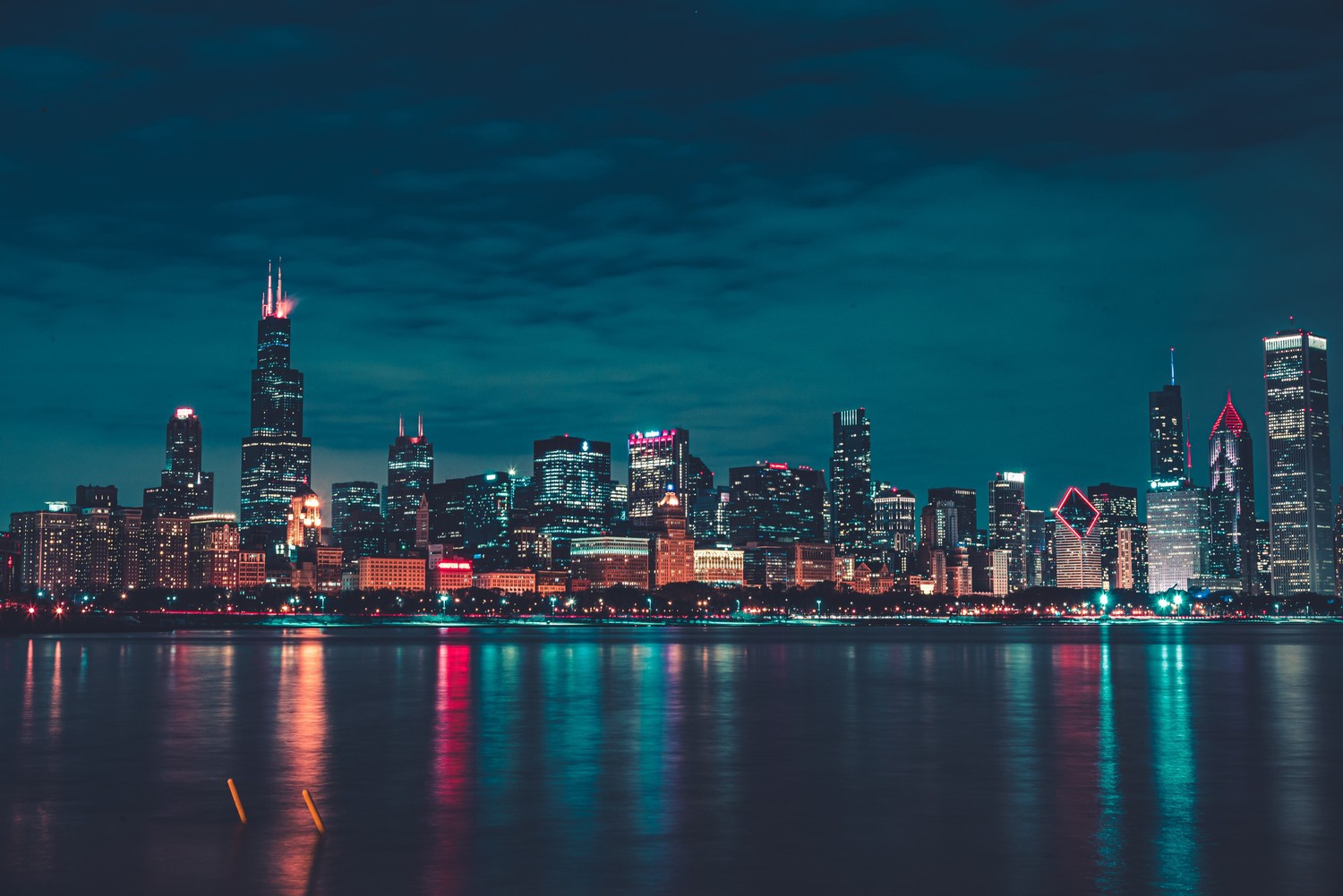 Download the Breathtaking Chicago City Lights Wallpaper