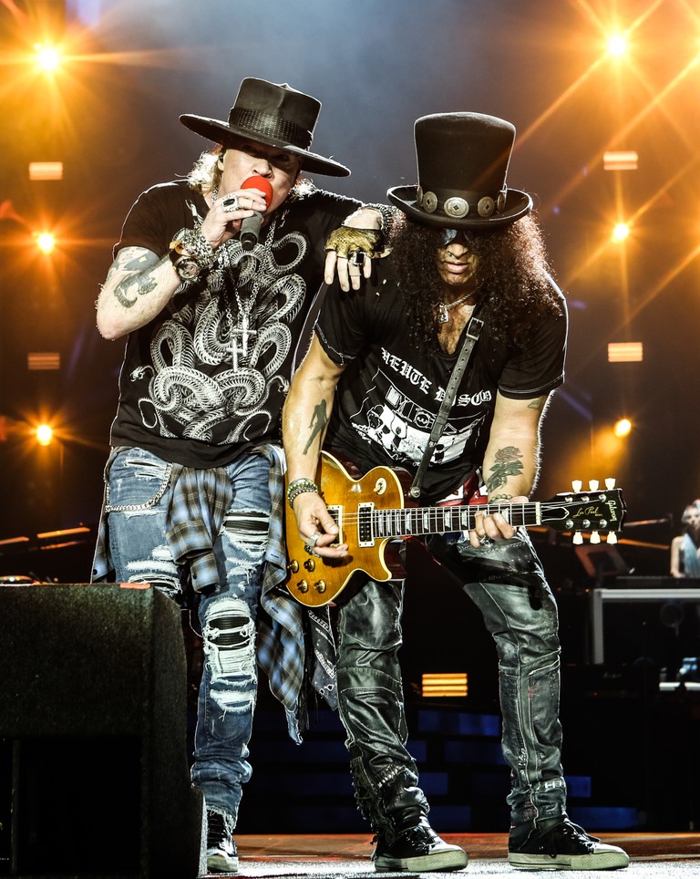 Guns N' Roses Live: Not in This Lifetime Tour Wallpaper