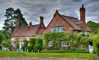 Découvrez Notre Magnifique Fond d'Écran de Maison de Campagne Anglaise