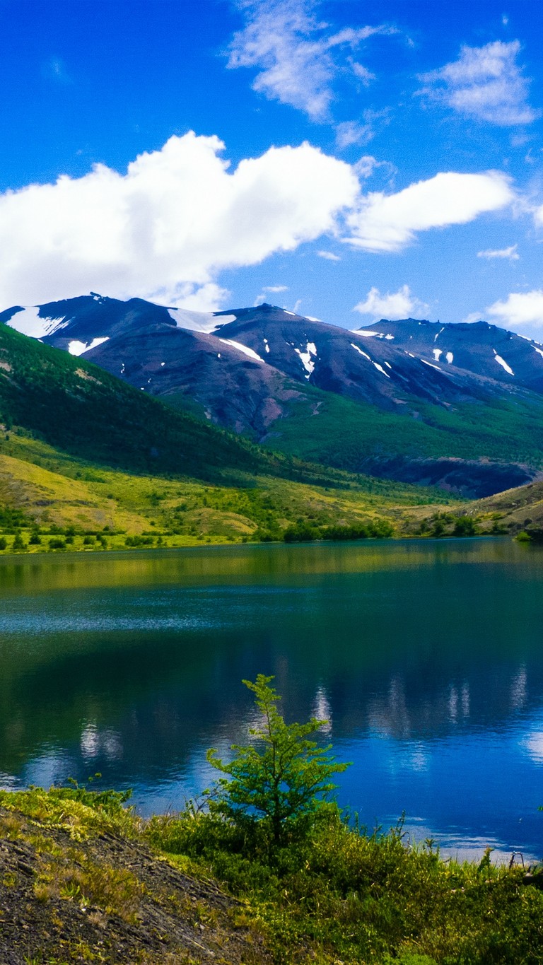 Explore the Breathtaking Landscapes of Torres del Paine and Los Glaciares National Parks