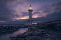 Faro de Ginebra al Atardecer - Papel Tapiz 4K Cautivador