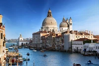 Explora el Majestuoso Gran Canal de Venecia