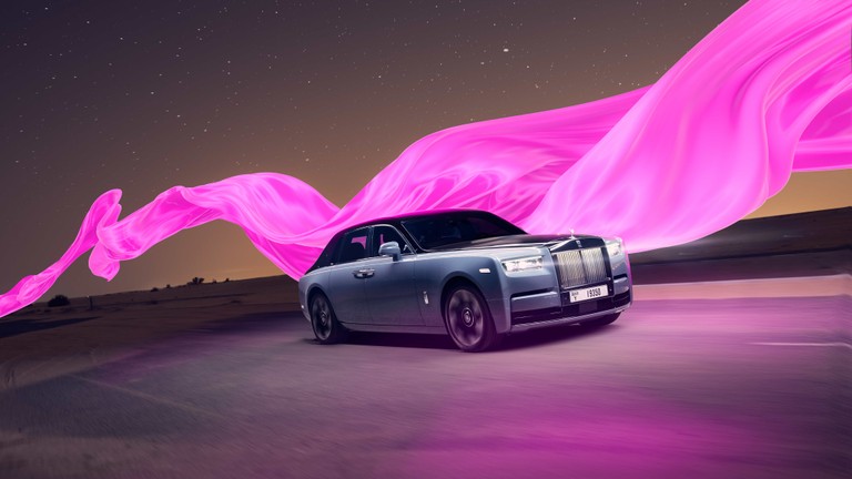 Download the Beautiful Rolls Royce Phantom Series II Wallpaper