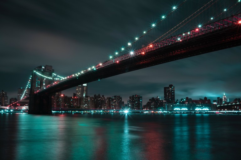 Download Stunning Brooklyn Bridge Night Wallpaper