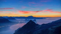 Fondo de pantalla asombroso del amanecer en Suiza