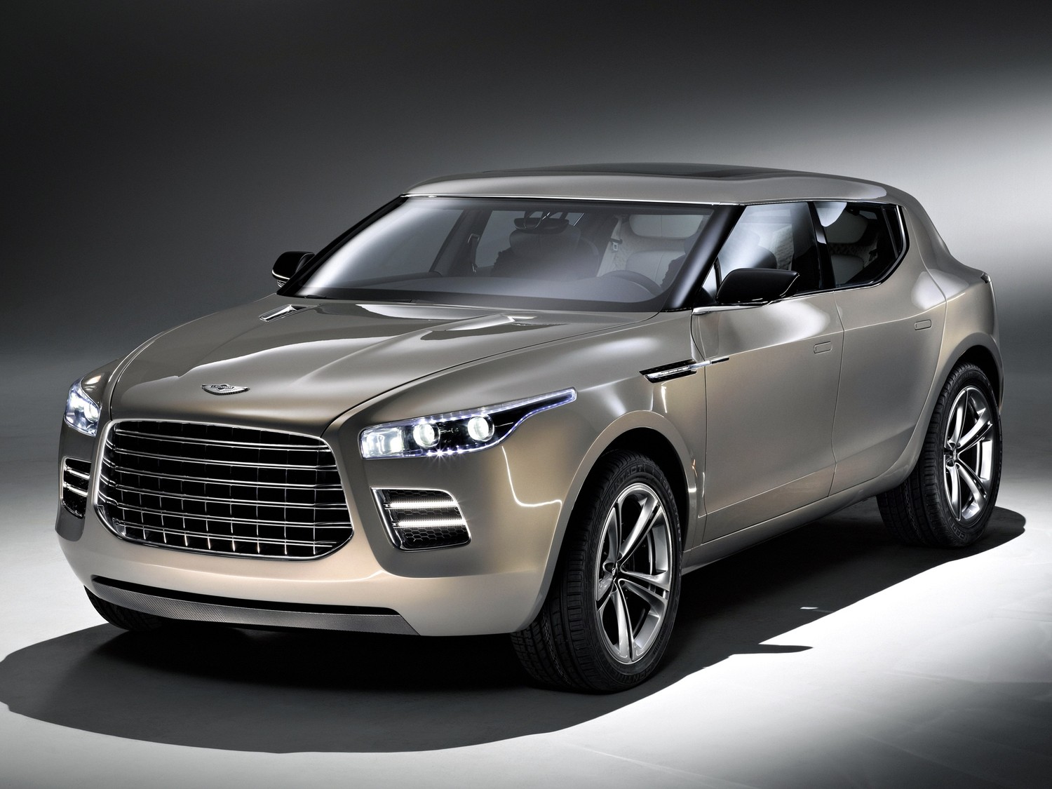 Discover the Aston Martin Lagonda Concept Car Wallpaper