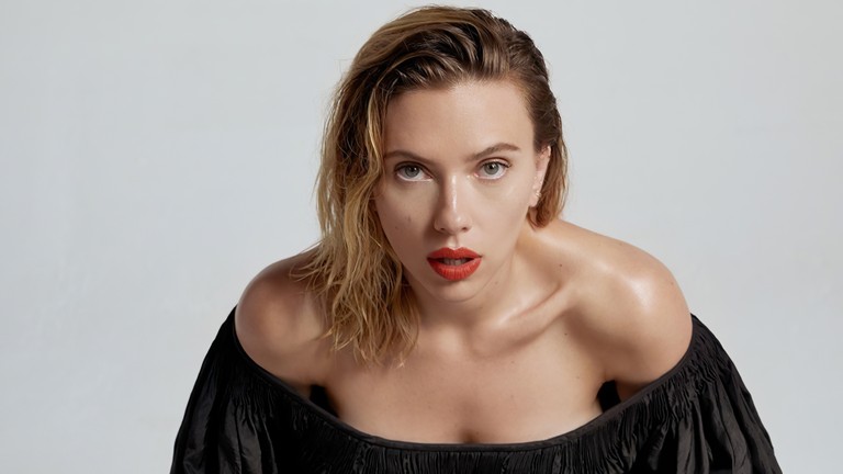 Download Stunning 4K Scarlett Johansson Wallpaper