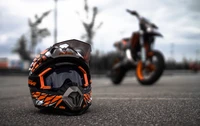 Fond d'écran de casque de moto KTM pour passionnés