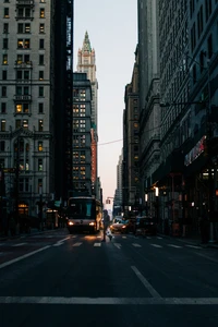 Découvrez le Paysage Urbain Vibrant de Nuit