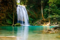 Cascade époustouflante au parc national d'Erawan