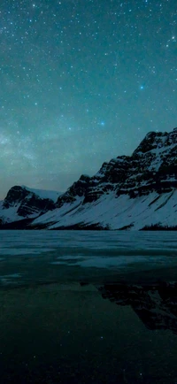 Explora el majestuoso Bow Lake bajo las estrellas