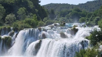 Explora las impresionantes cascadas del Parque Nacional Krka