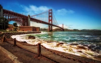 Puente Golden Gate Con Vista a la Costa Sereno