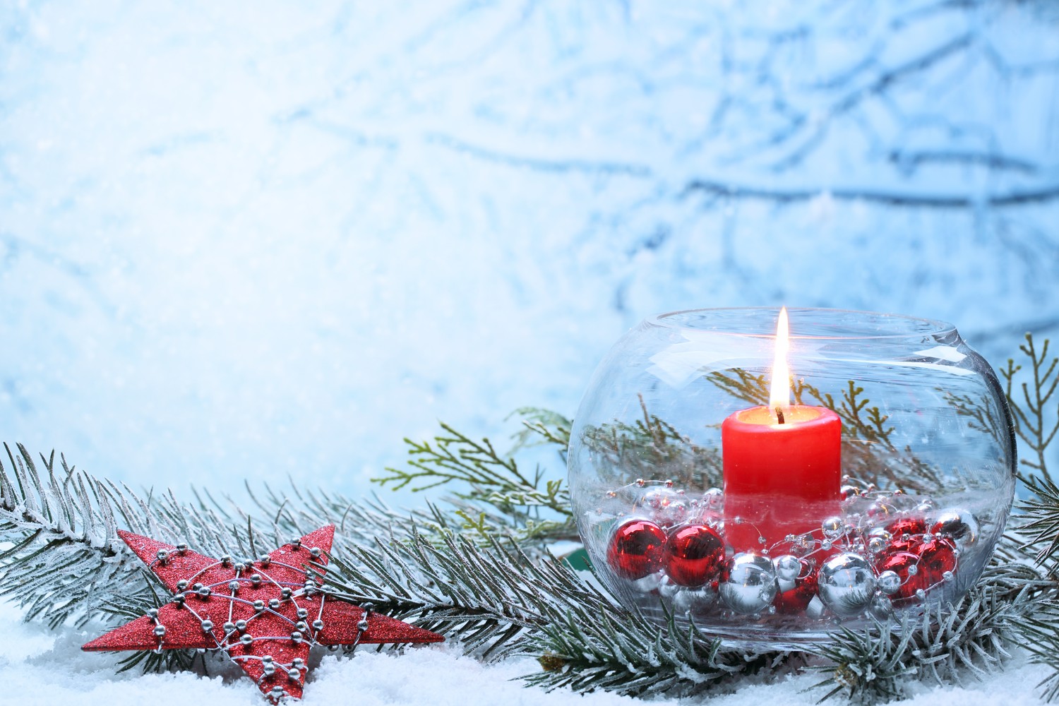 Download Beautiful Christmas Candle Wallpaper