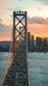 Puente Golden Gate al anochecer - Fondo de pantalla impresionante