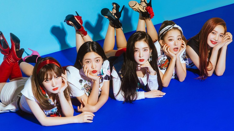 Explore Our Exclusive Red Velvet Wallpaper