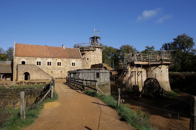 Explore Our Captivating Medieval Castle Wallpaper